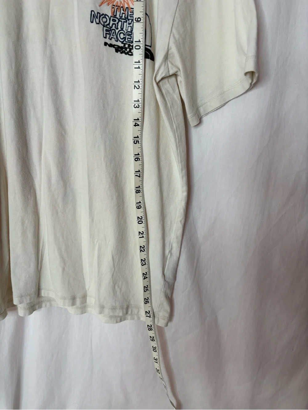 The North Face men’s T-shirt sizeS embroidered